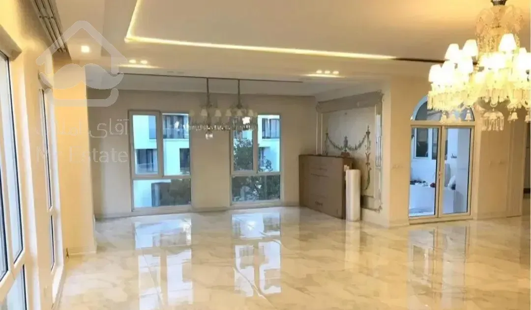 رهن آپارتمان ۲۳۰ متری لوکس در شمال کاخ نیاوران