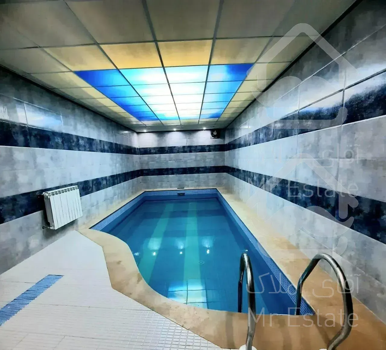 ویلا استخردار حیاط باغی ۱ماه ساخت