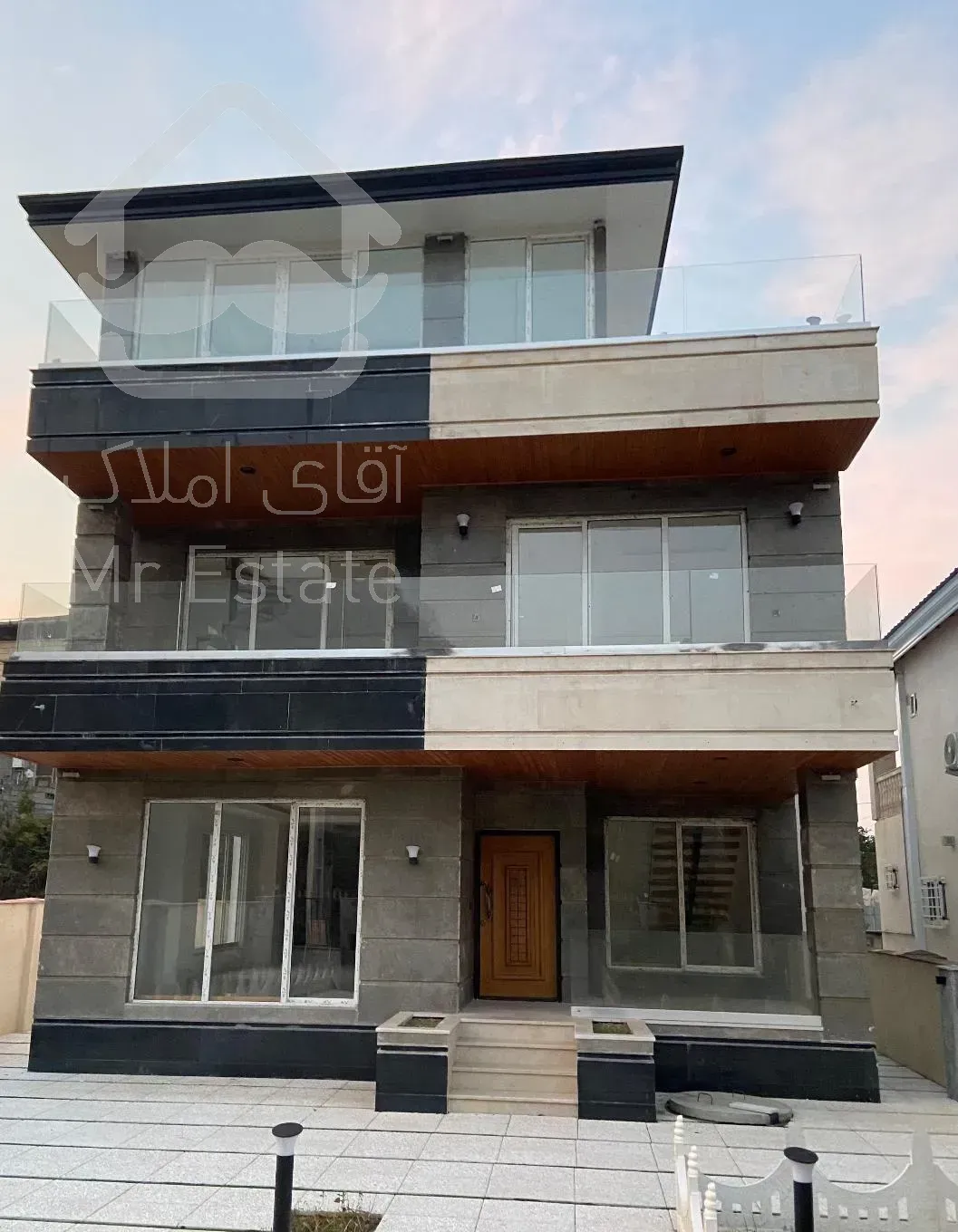 ویلای ۳۳۵متری تریپلکس تنکابن