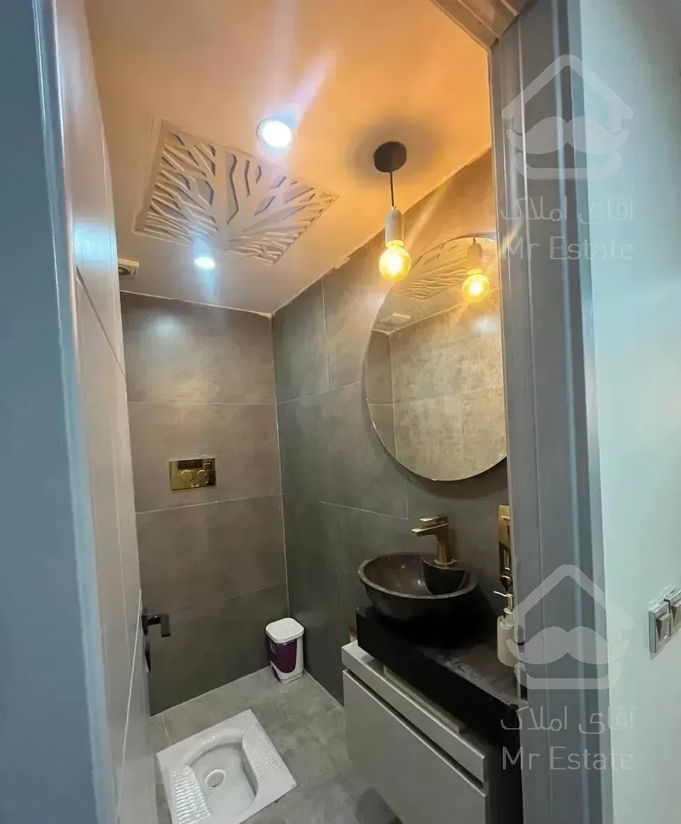 ٢٠٠ متر اداری نوساز ساختمان مدرن همه مشاغل