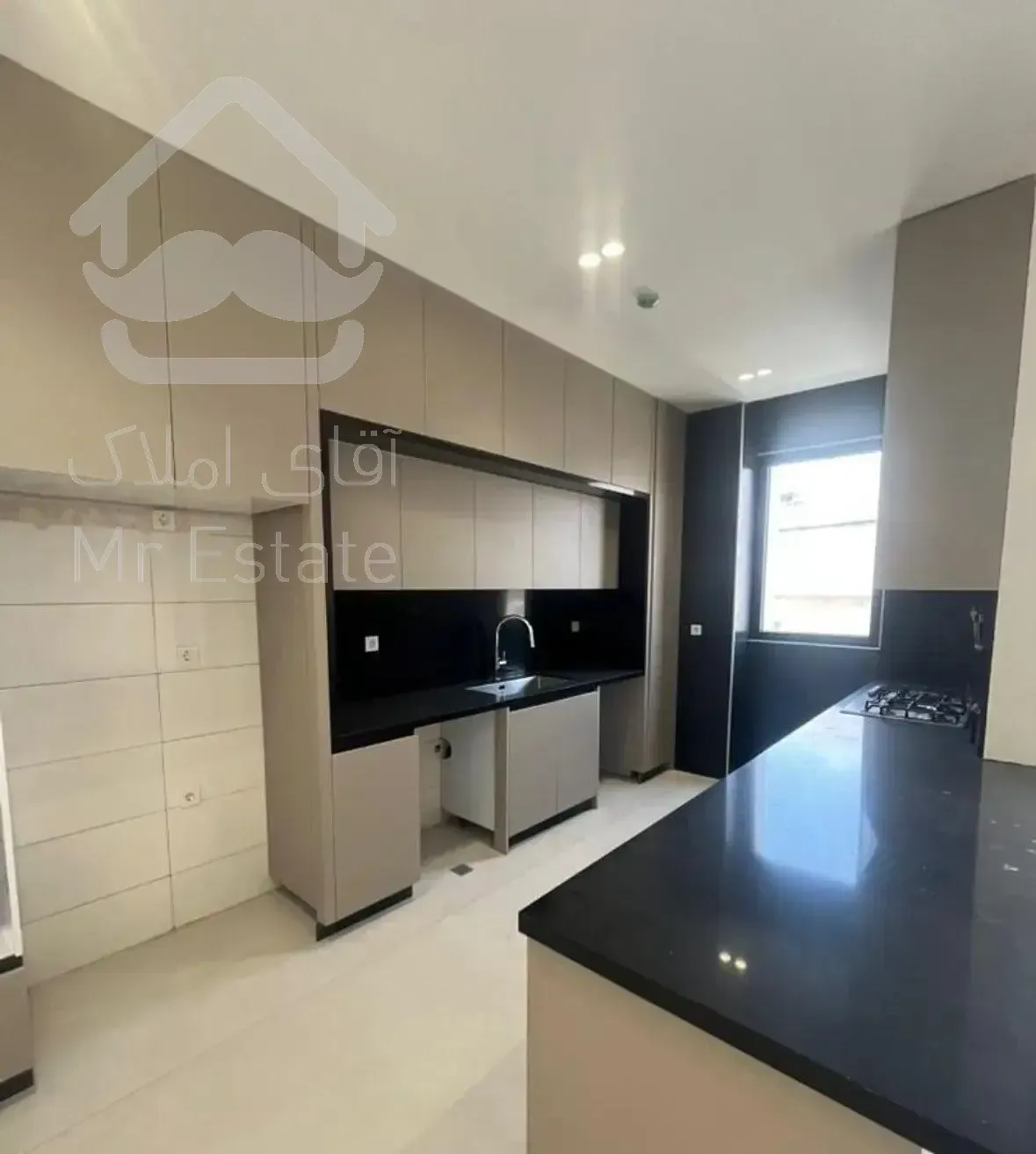 آپارتمان ۱۲۵ متر  کامرانیه مشاعات ابی