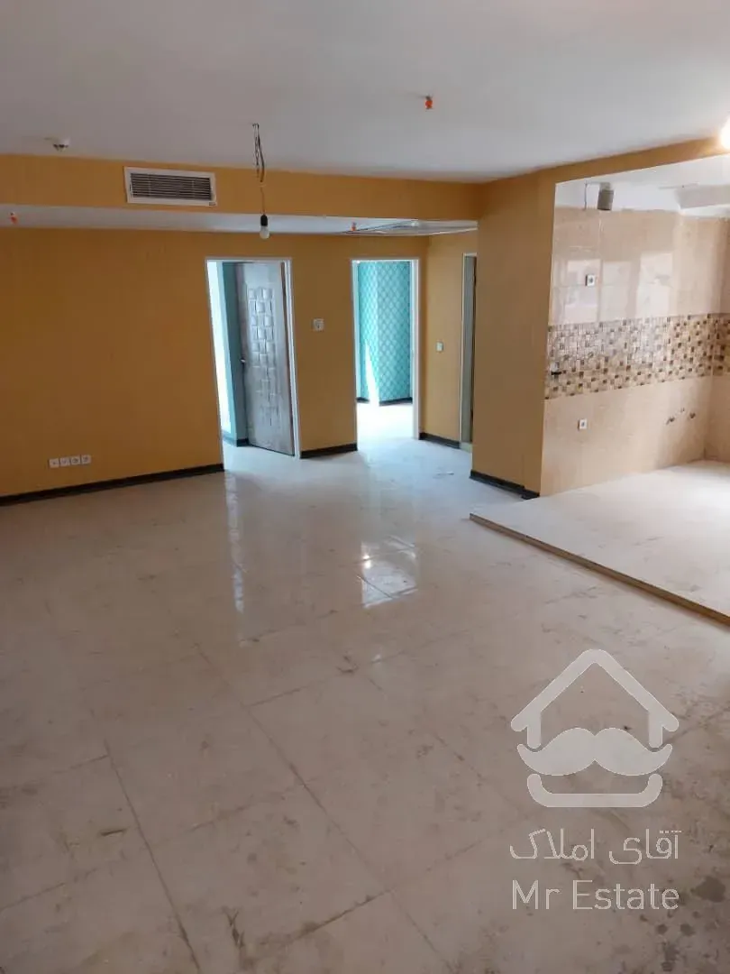 ۱۱۰ متری ۳ خوابه کلید نخورده