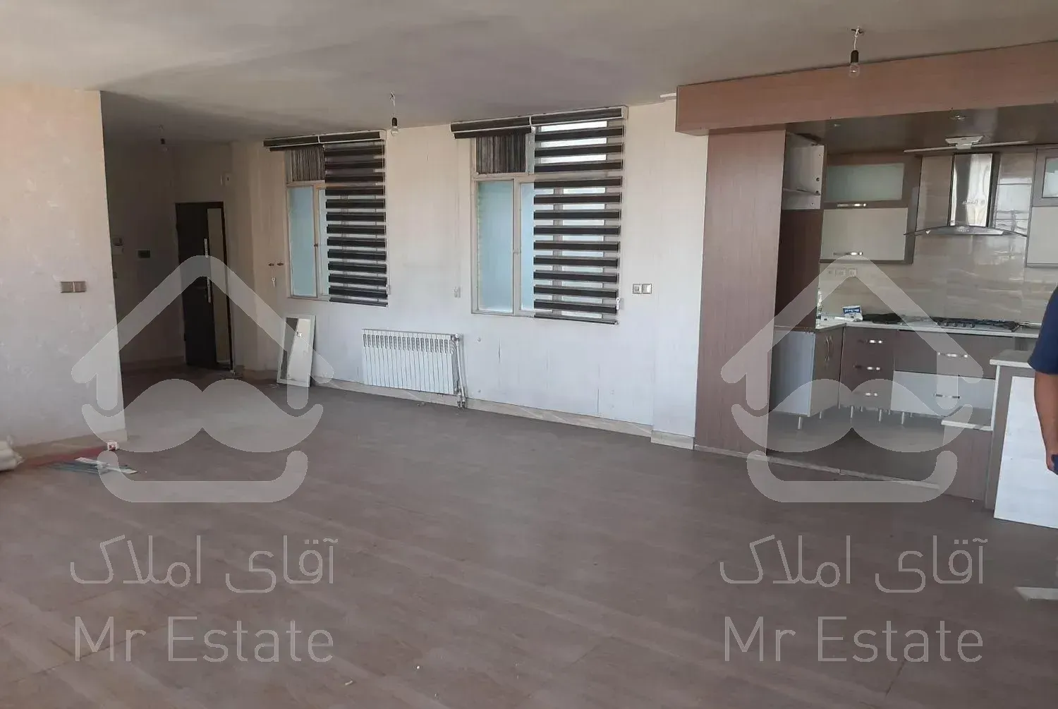 سنایی ۱۱۱ متر ۲ خواب