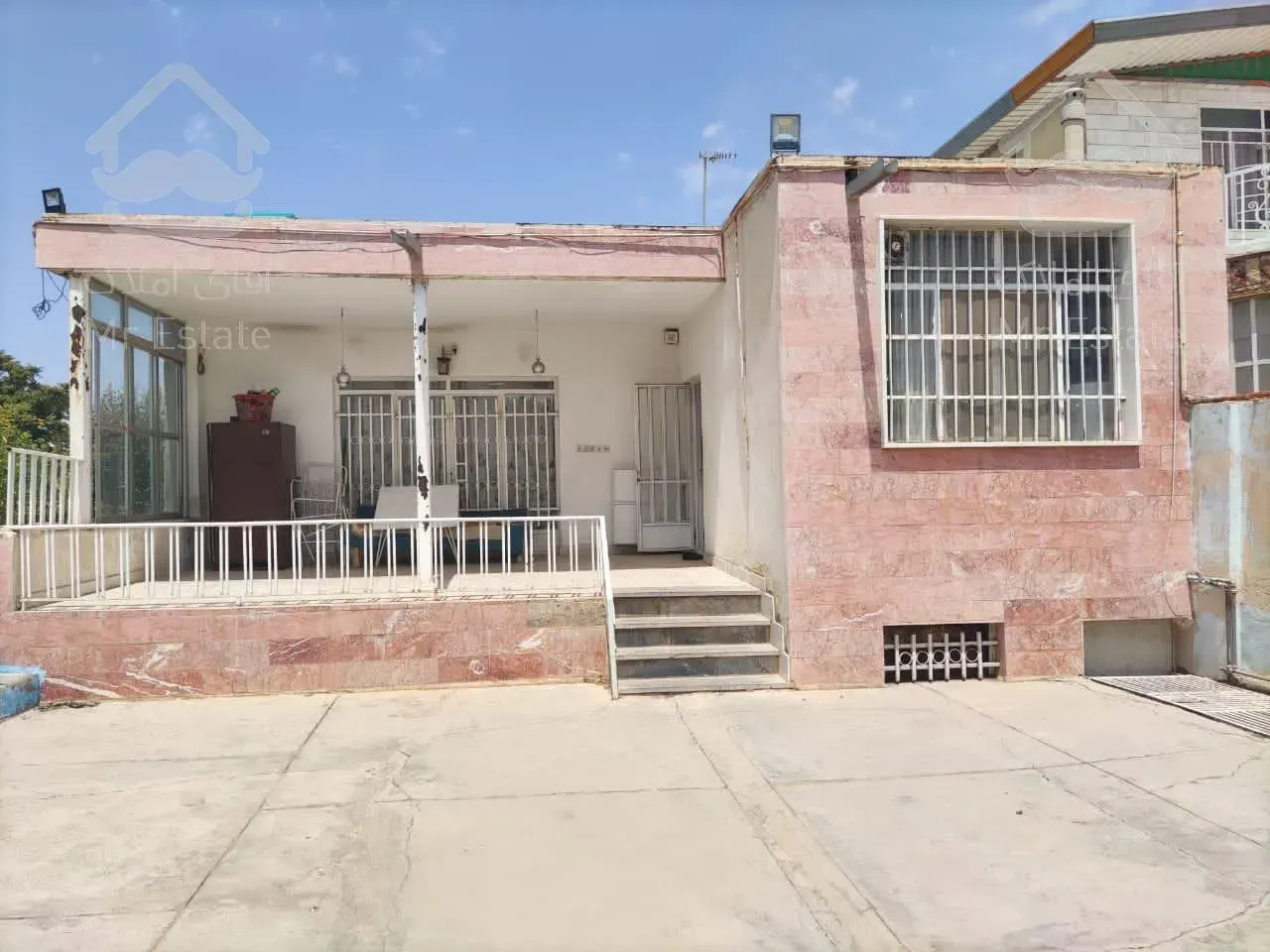 فروش۱۱۰۰متر باغ ویلا احمد اباد مصدق   هشتگرد