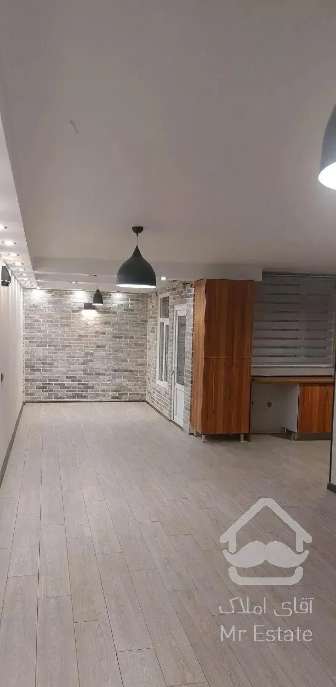 ۸۸متر با پارکینگ و ۱۵متر پاسیو شریعتی. کلیم کاشانی