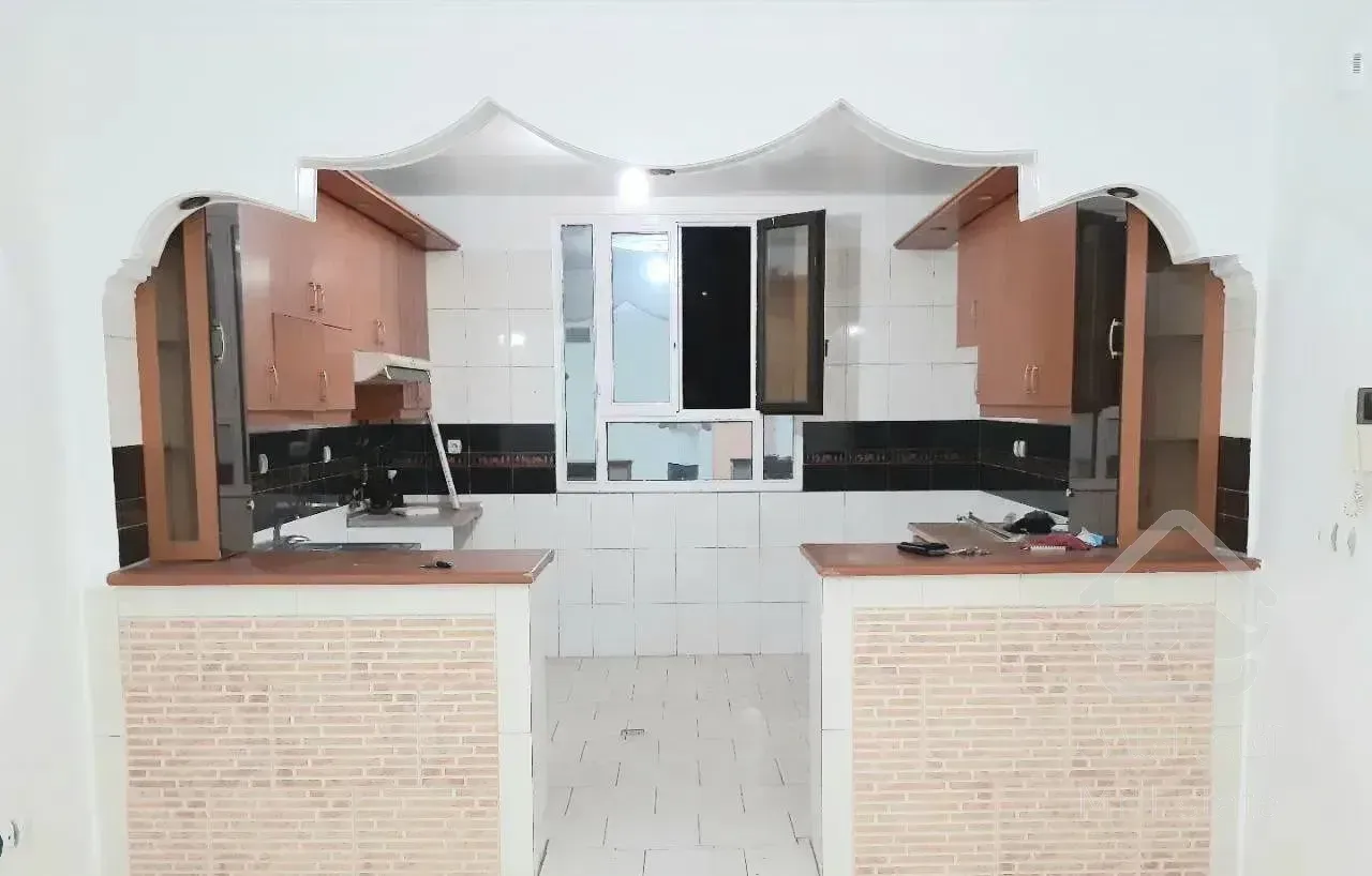 بهمنیار ۶۸ متر یک خواب با آسانسور ، آماده تخلیه