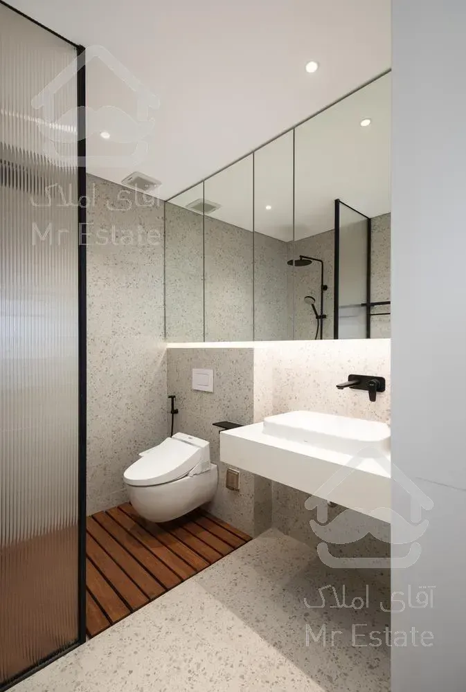 فرمانیه، ۳۰۰ متر برج باغ لوکس