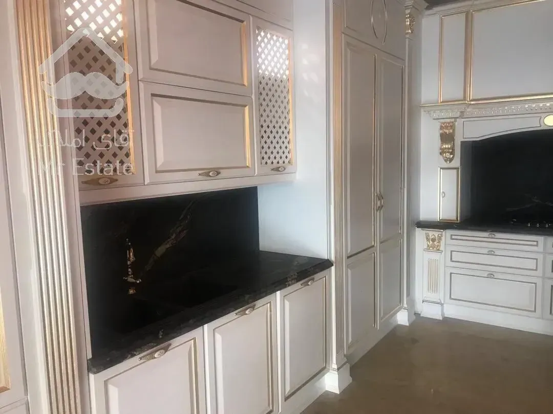 خرید و فروش آپارتمان مسکونی 250 متری فرمانیه