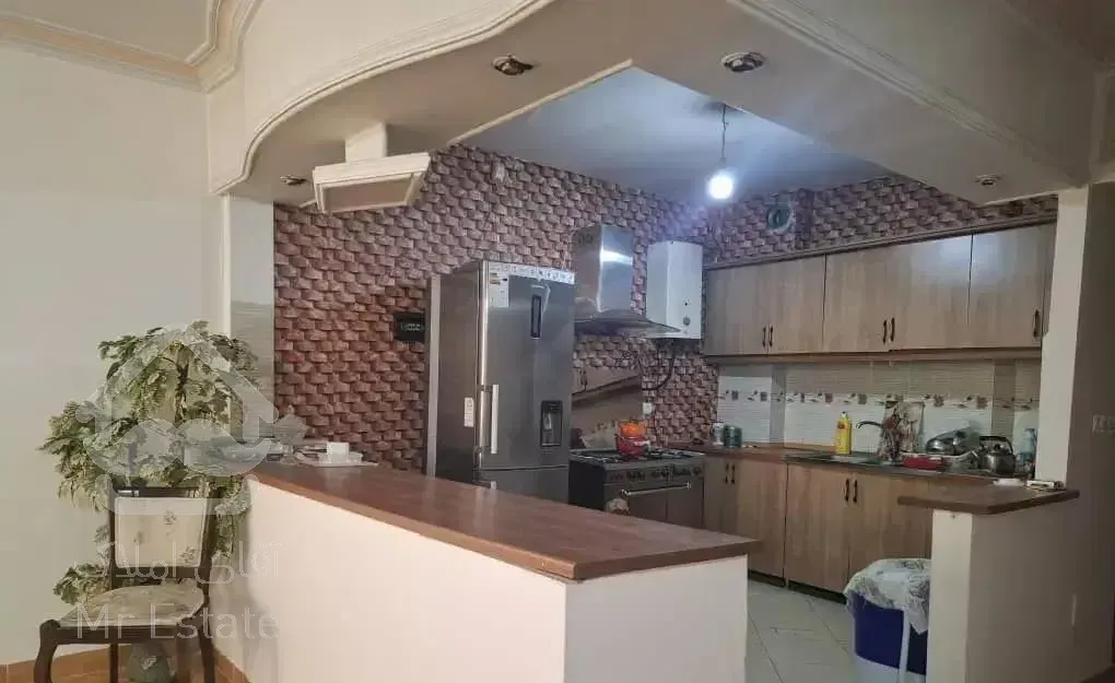 ۹۵متر اقبال۱۳باآسانسور مستغلاتی تخلیه/دانیال جلیلی