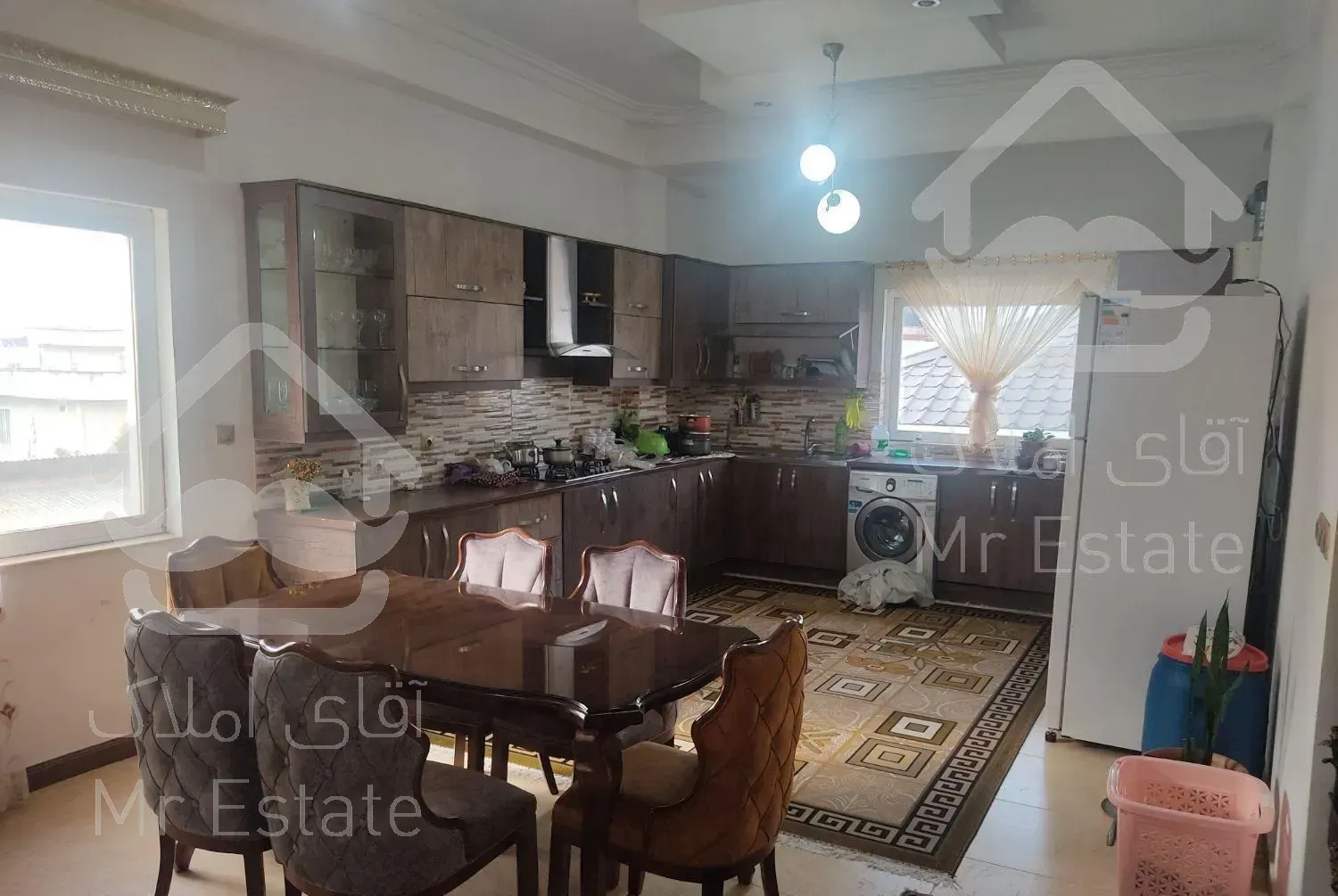 آپارتمان ۱۴۰ متری در شمس آباد