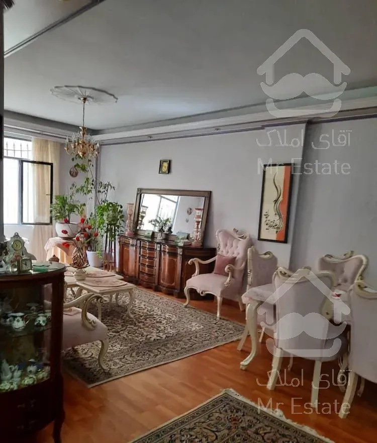 آپارتمان ١۰٥متری دو خواب در شهرک لاله منطقه١