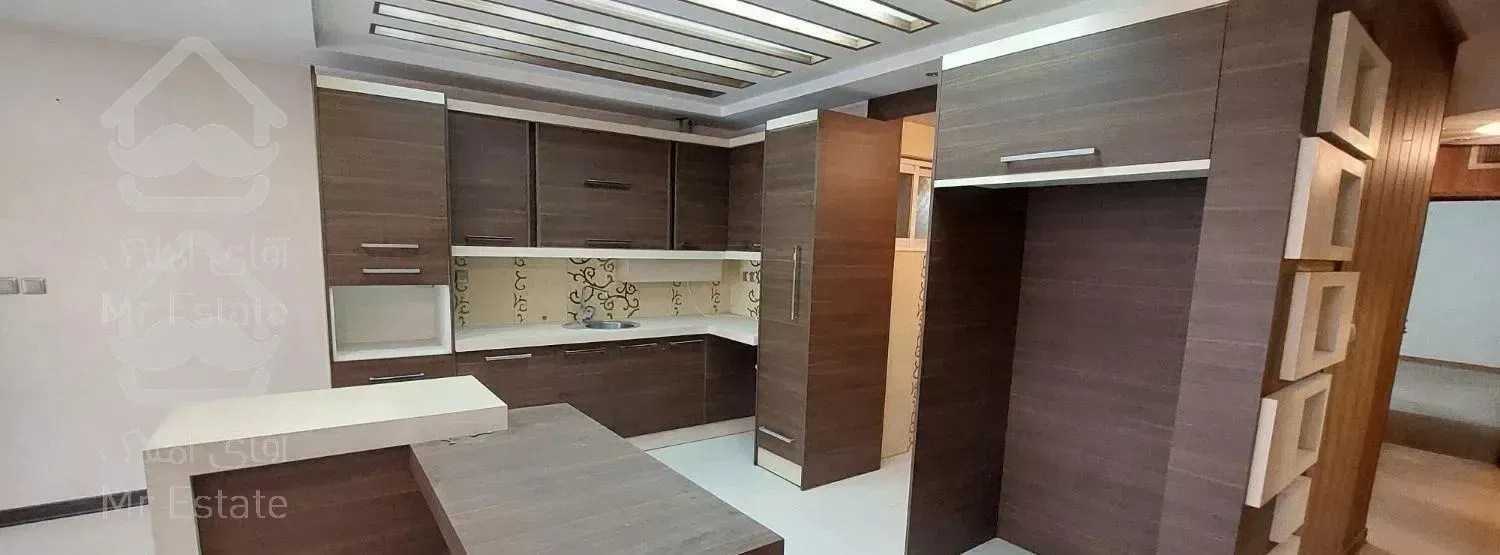 ۱۷۴ متری ۳ خوابه میدان جمهوری