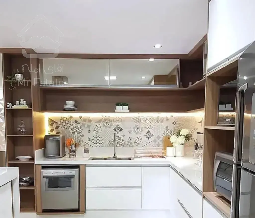 ** آپارتمان۱۱۷ متری۳خواب ط۵ ویوی صفه خ لاهور **