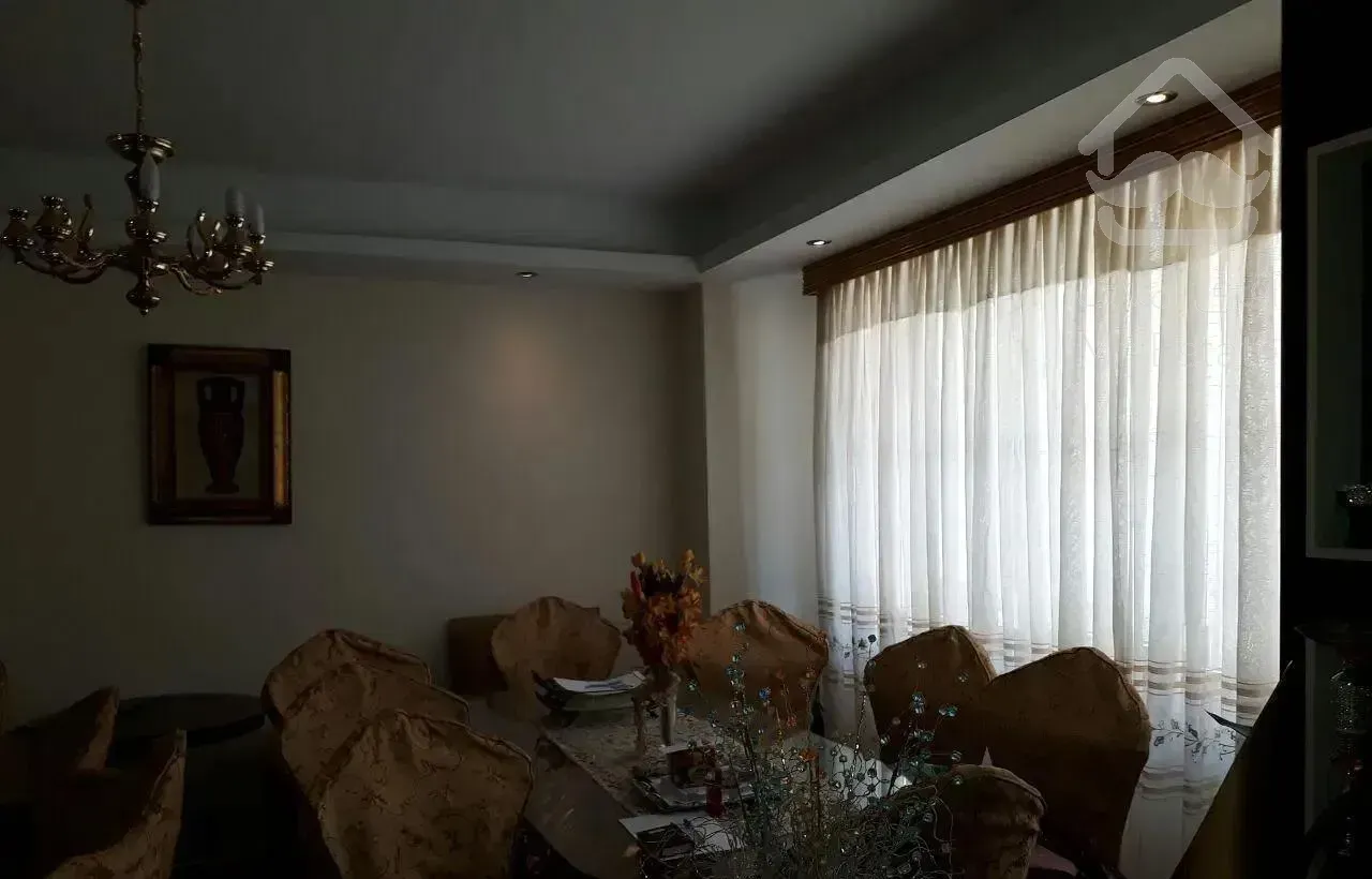 104 متر سه خواب پونک شهرک نفت (اوایل نفت)