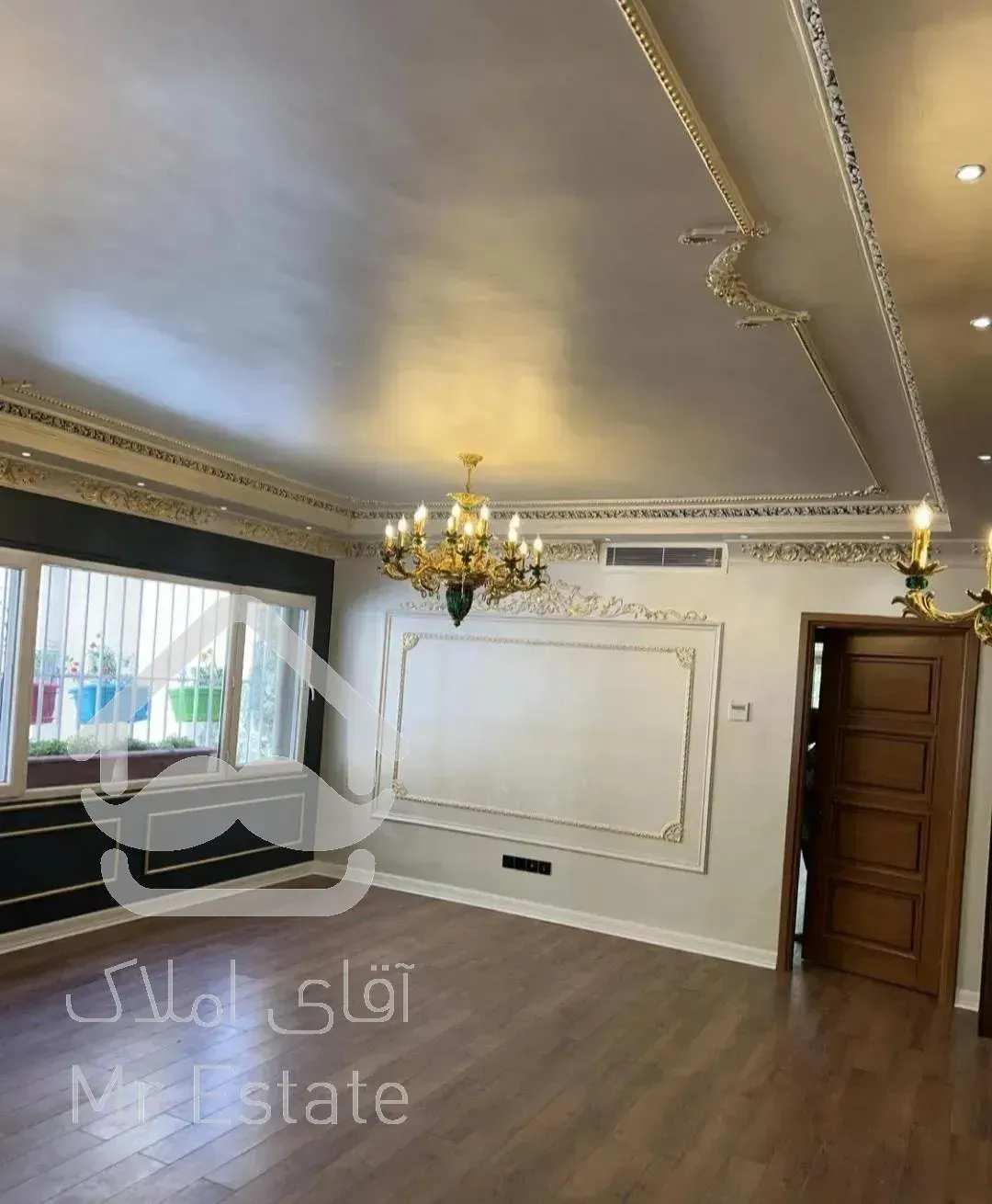 ۱۱۰متری میدان ونک  و شیک