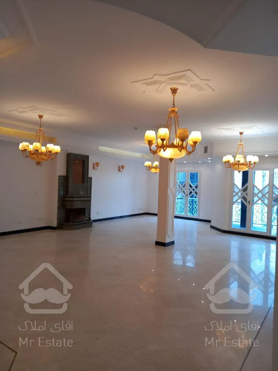 اجاره و رهن آپارتمان کامرانیه 220  متر لاکچری