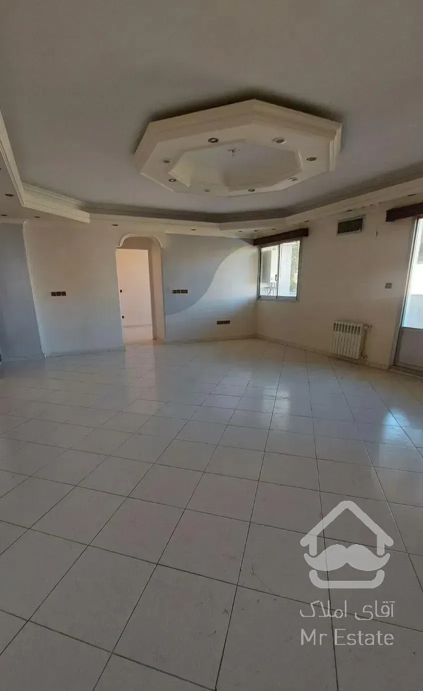 آپارتمان ۱۲۰ متری واقع در مجتمع فجر