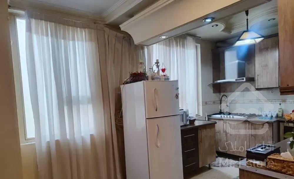 فروش آپارتمان ۶۶ متری ۱ خوابه در میدان انقلاب