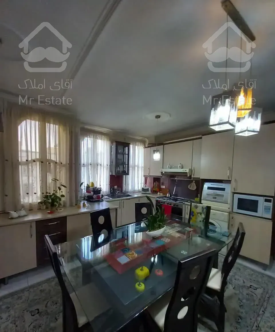 ۹۷متر فول امکانات /بازسازی شده /خوش نقشه بدون پرتی