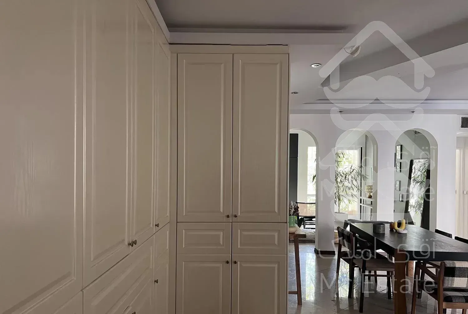 ۲۰۰ متر نورگیر کم واحد