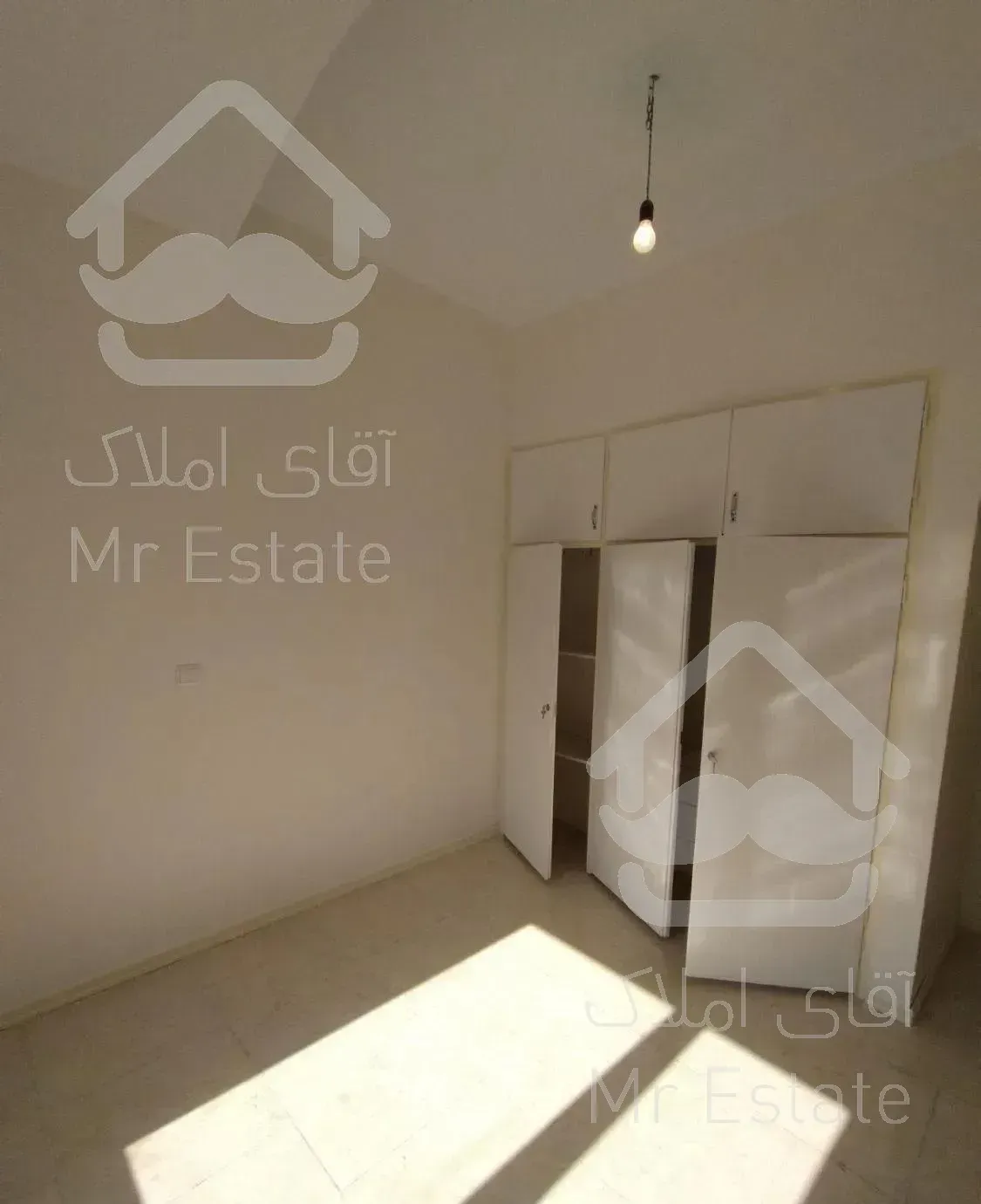 آپارتمان ۱۲۸ متری/سه خواب/سند تک برگ