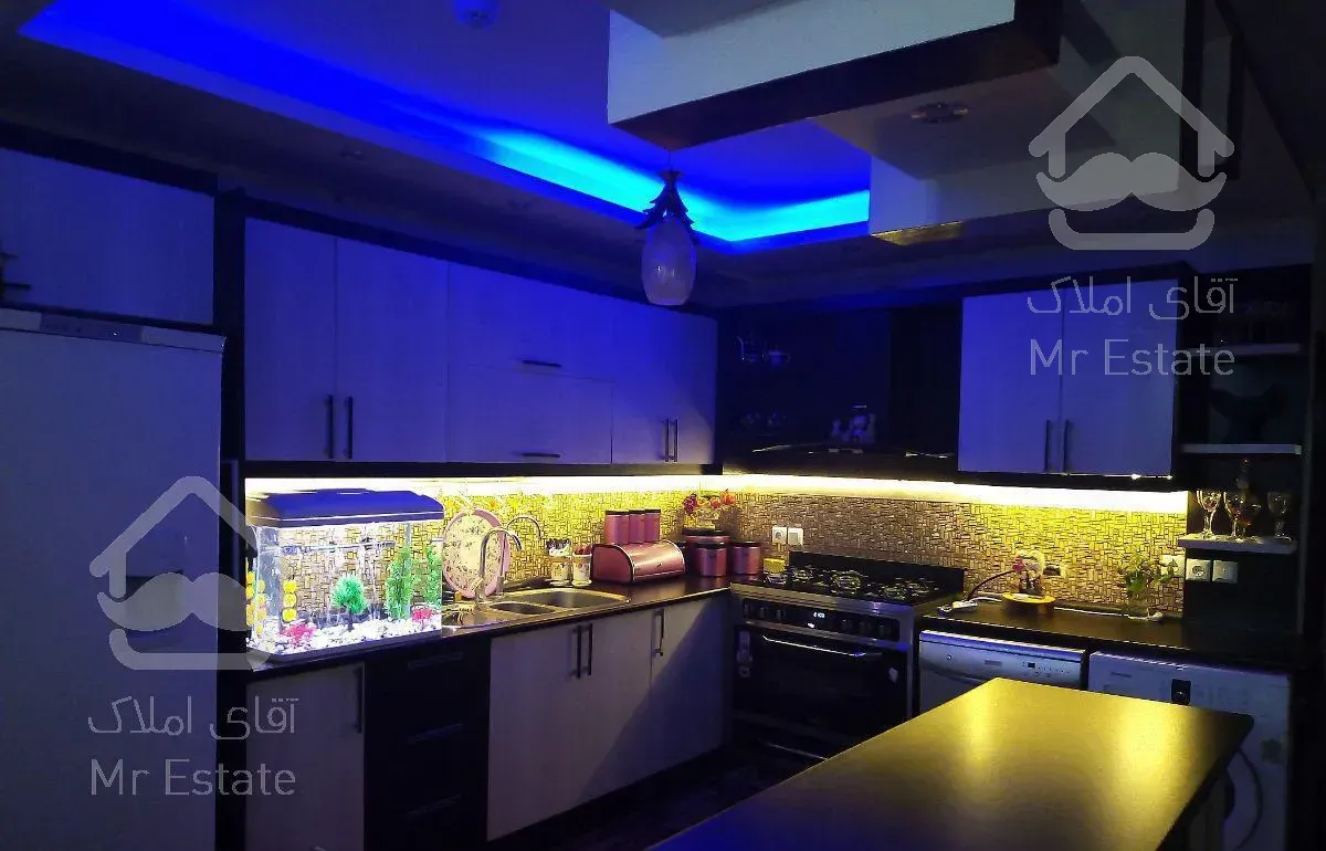 آپارتمان  100 متری شیک