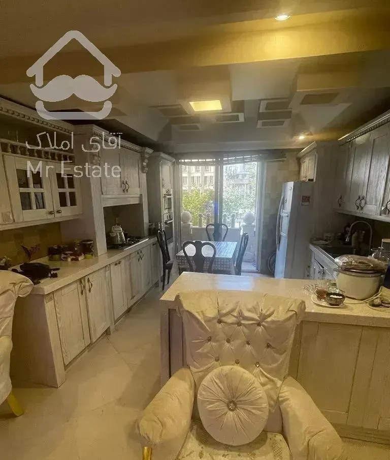 128 متری ،ساقدوش، قابل تبدیل