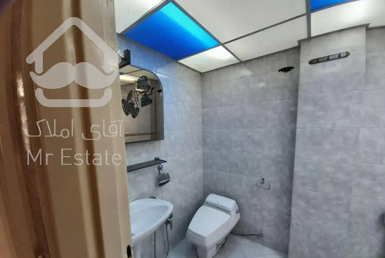 ۱۴۳ متر*سه خواب*نفت میرداماد*فول