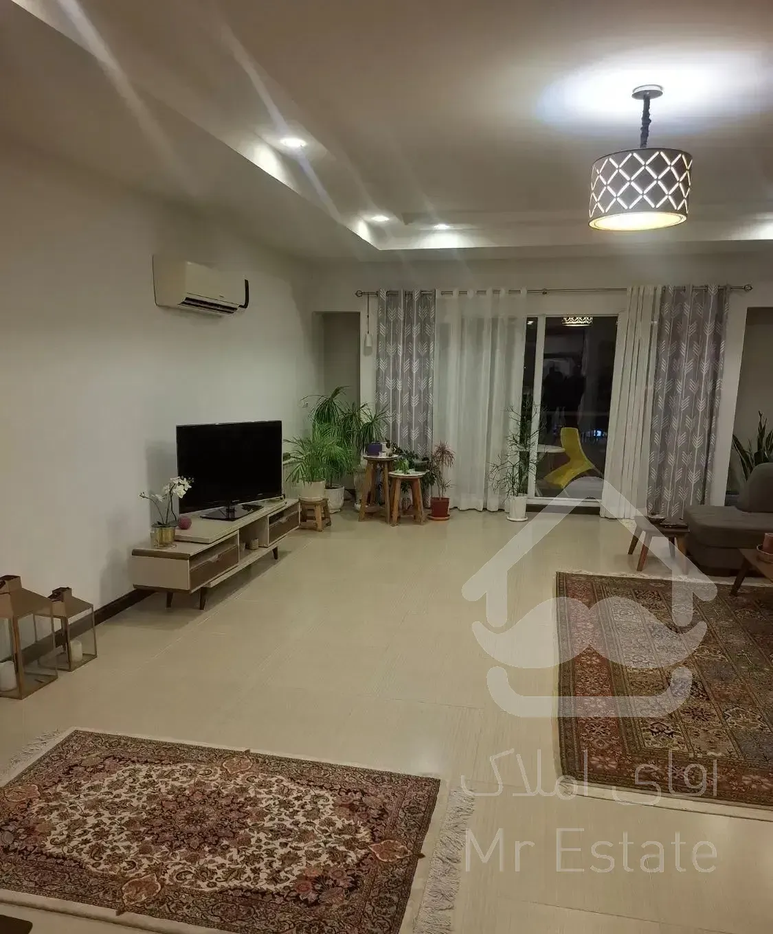 آپارتمان دو خوابه ۱۵۰ متری