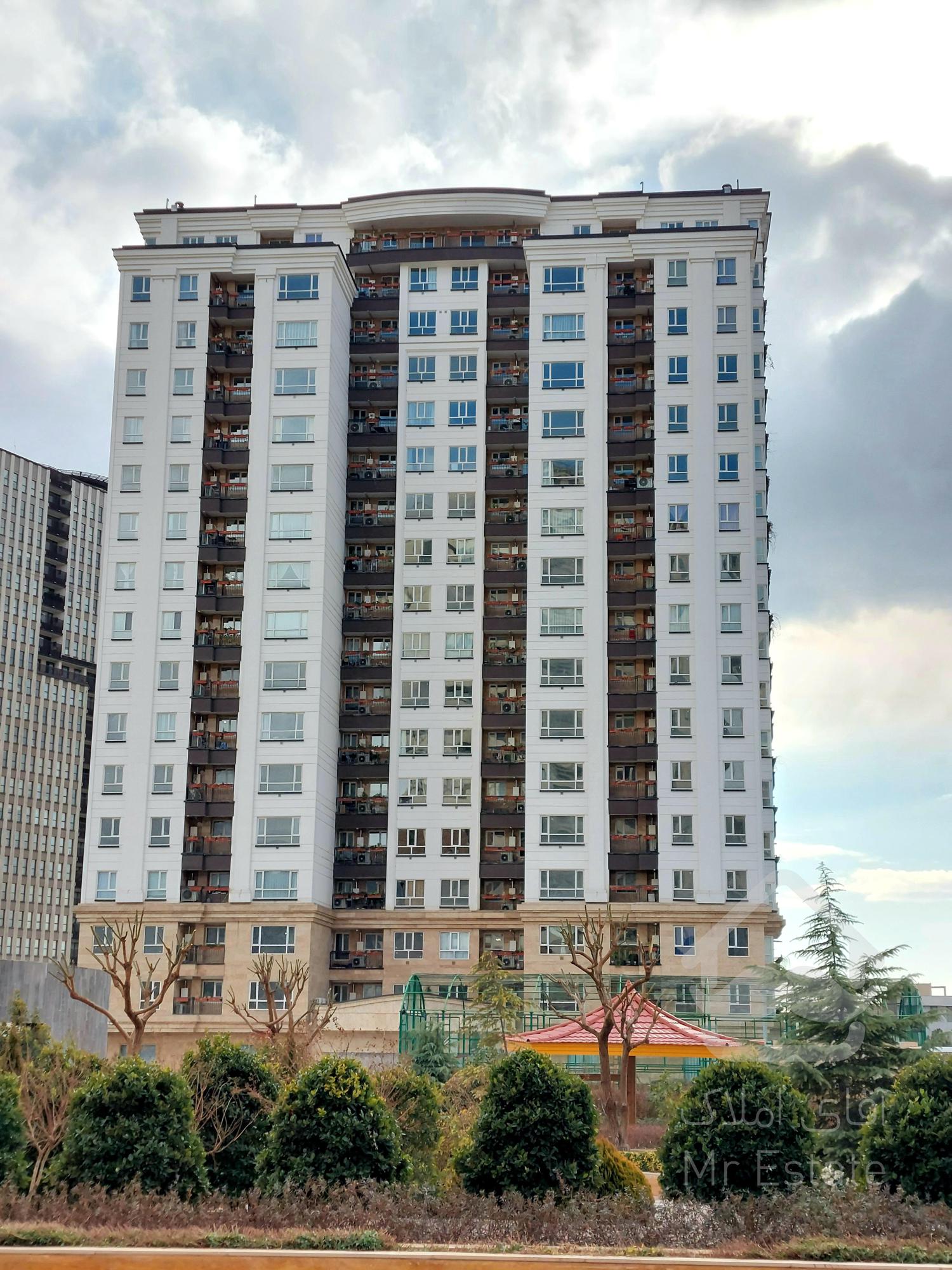 آپارتمان ۱۱۷ متر ویو کامل جوانمردان برج زیبای پارسی المپیک