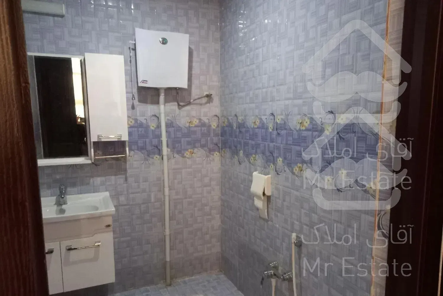 آپارتمان ۷۷ متر دو خوابه