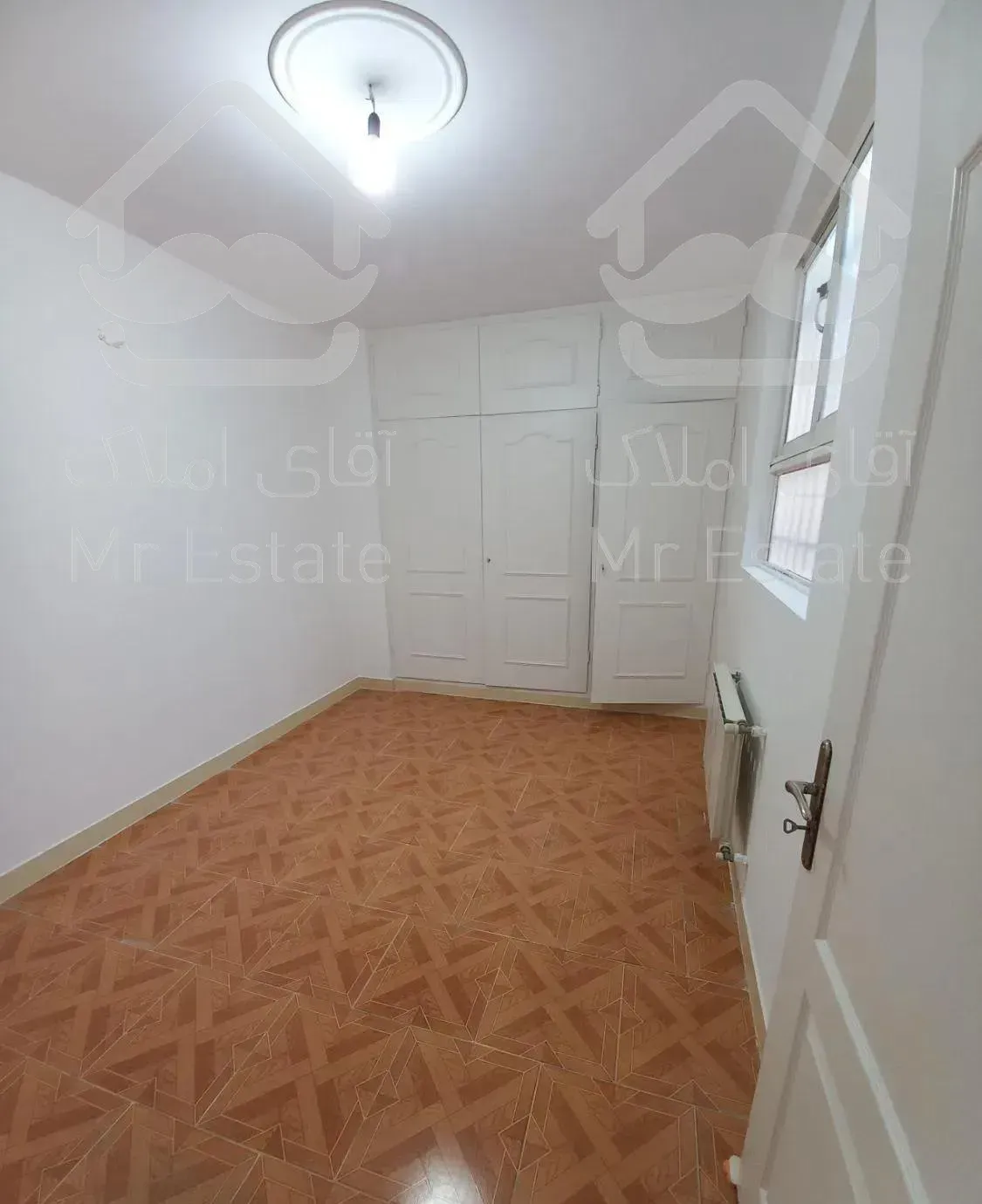 ۵۰متر طبقه۵ با پارکینگ و آسانسور