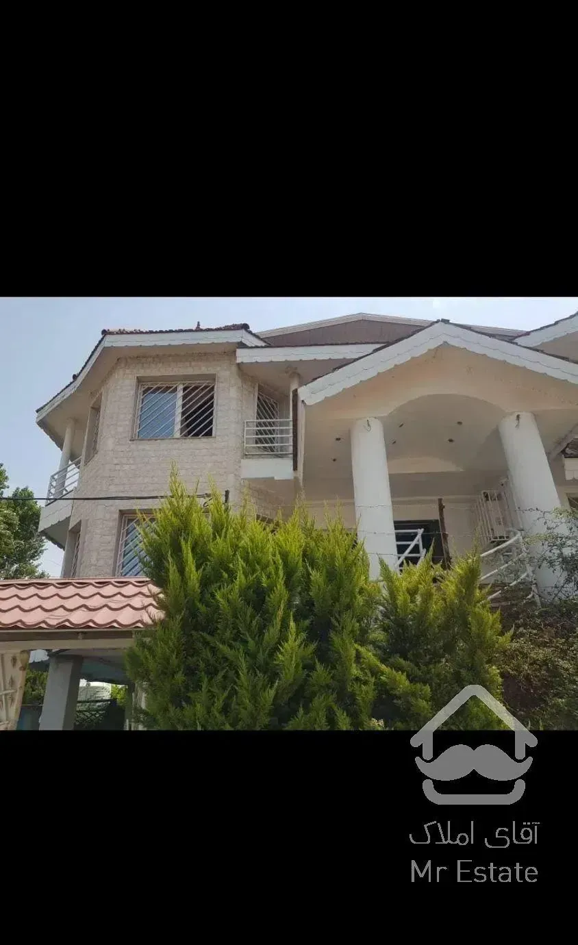 ویلای ساحلی پلاک ۱ استخردار ۳ خواب .