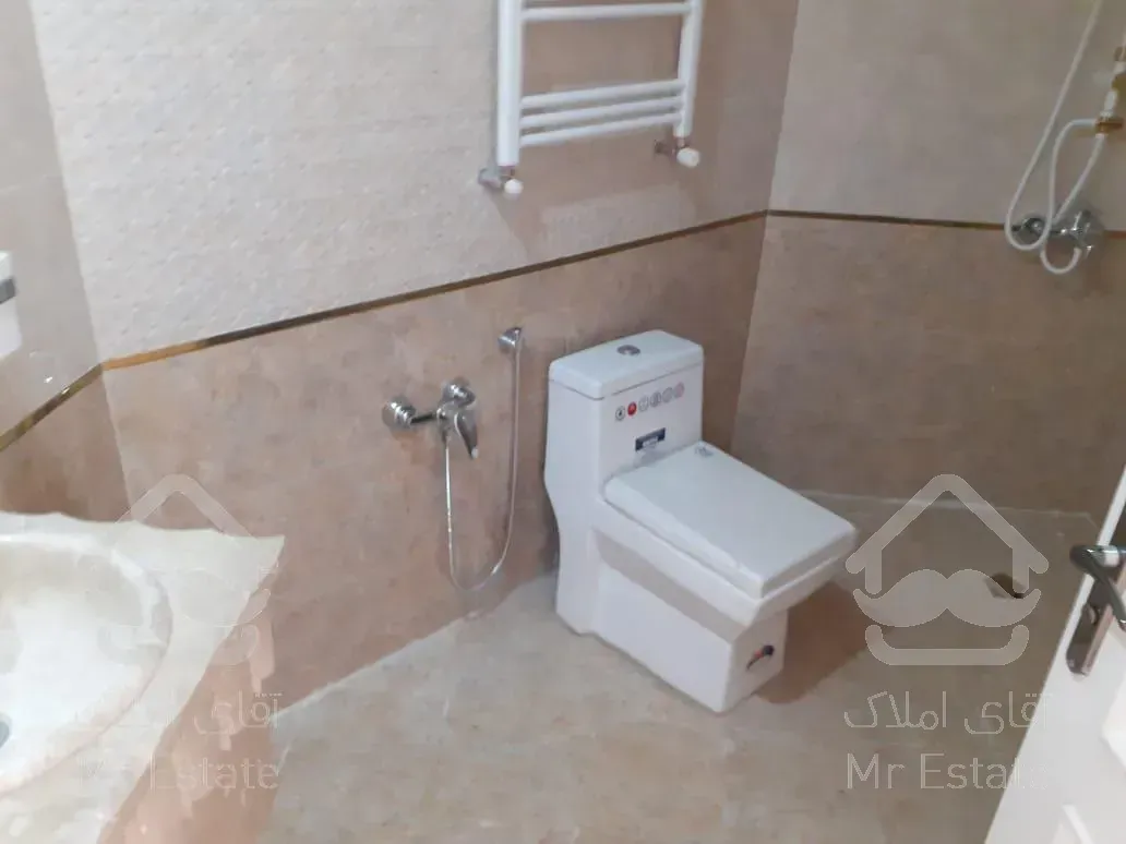 اجاره و رهن آپارتمان زعفرانیه 200  متر شیک