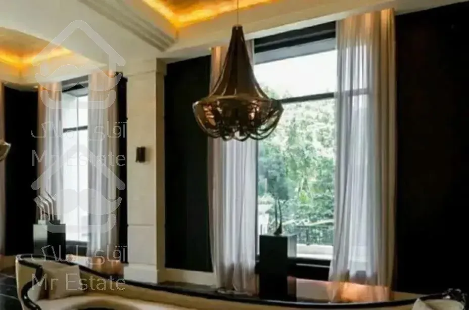 فروش یکجای برج باغ  مسکونی در نیاوران