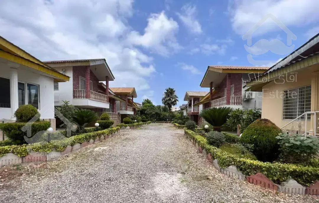 ویلا باغ ۲۰۰مترزمین سنددار شهرکی بانگهبان