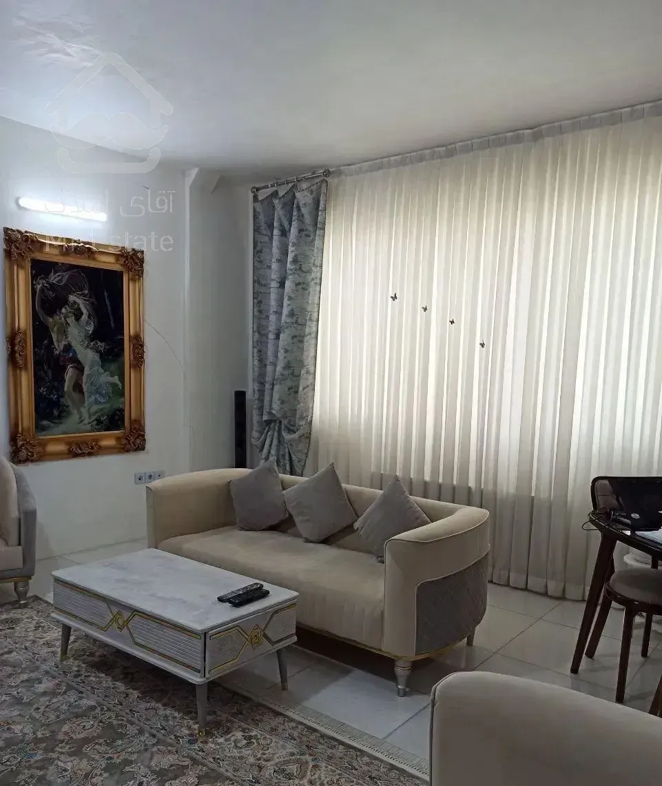 ۱۲۰متردوخواب/انتهای صیاد۵۰/طبقه سوم/پارکینگ دار