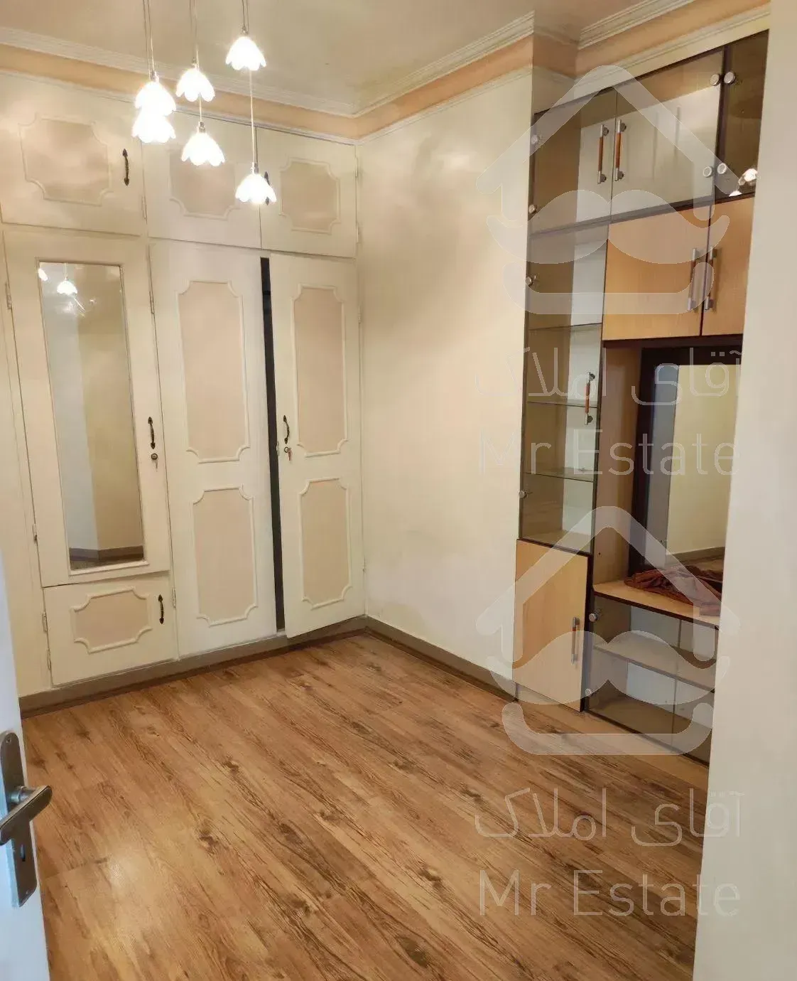 ۱۳۰متر۳خوابه دوکله شمال جلفا