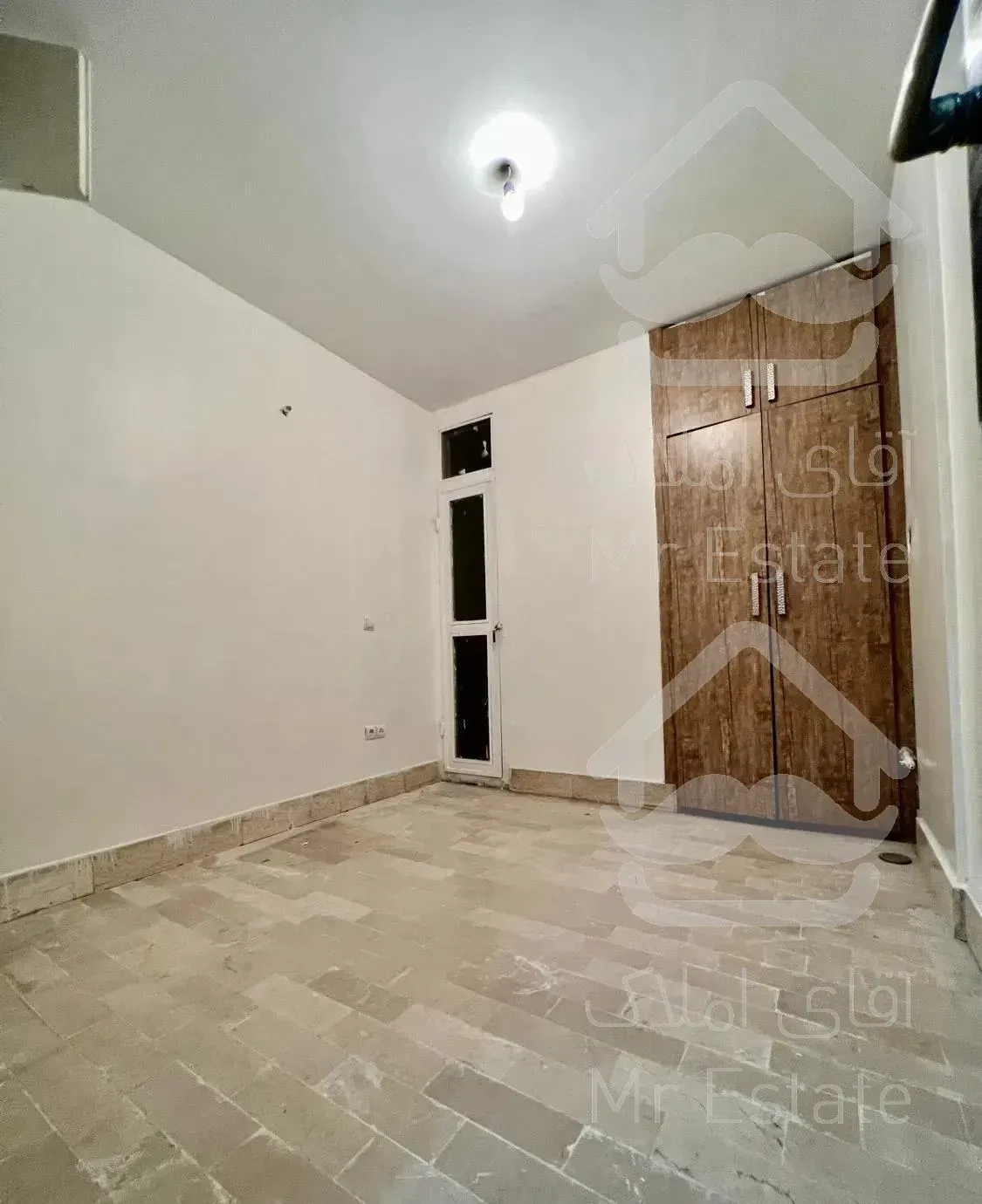 ۵۲ متر فول امکانات