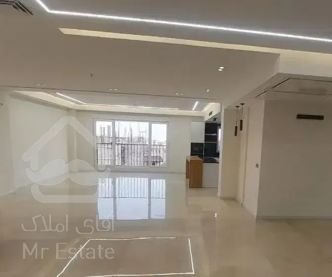 تاپ لوکیشن 220متر3خواب/ 2پارکنیگ سندی /بی نقص