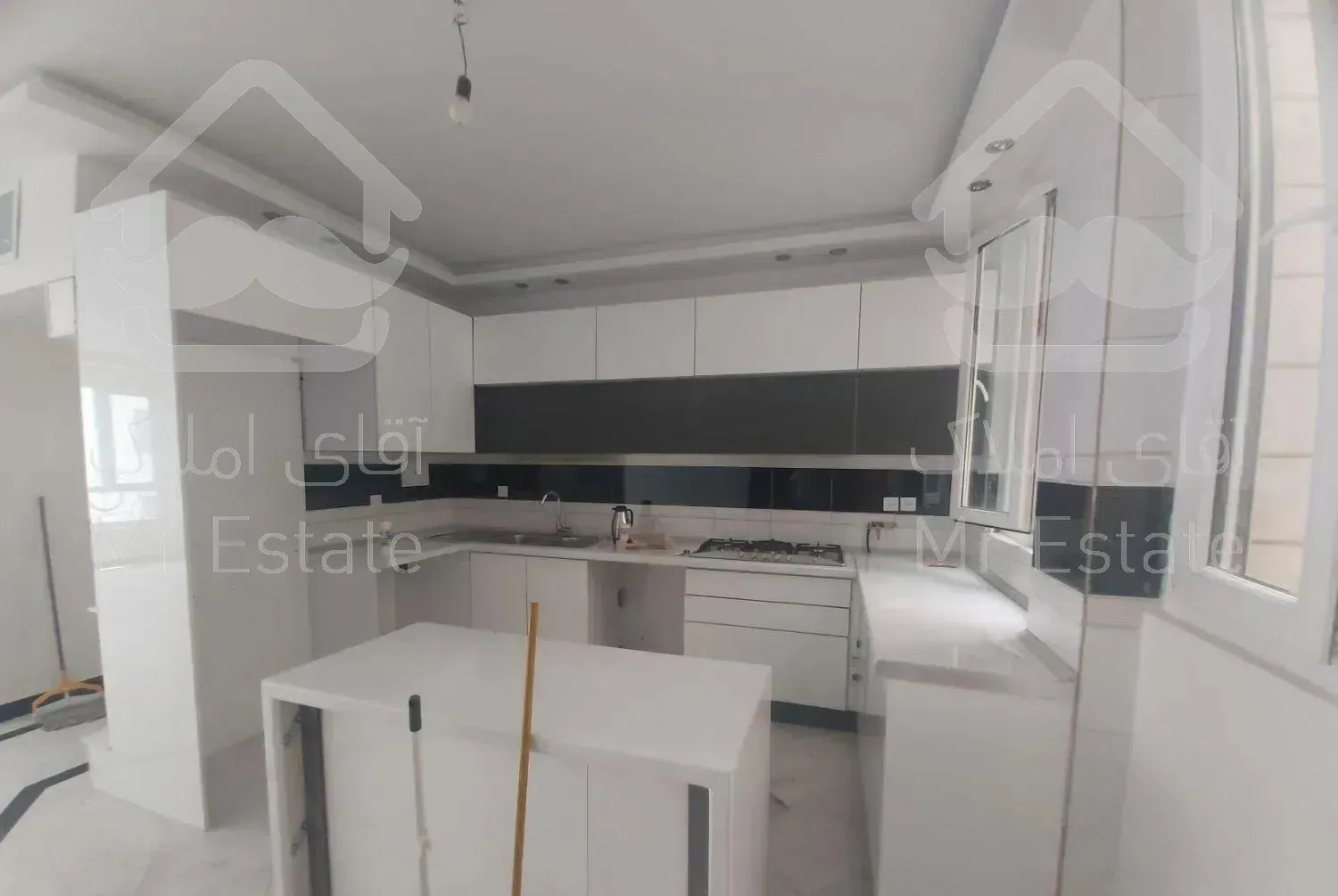 آپارتمان ۹۴ متر ۲خواب در هروی ساقدوش