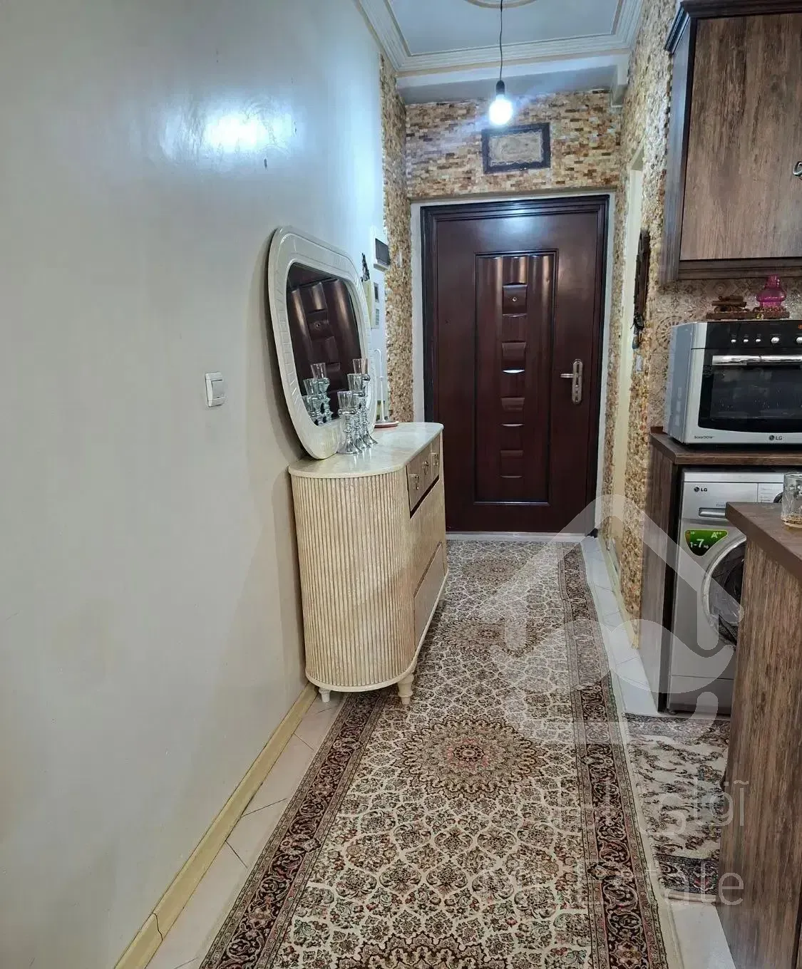 فروش آپارتمان 74 متری در برج بهارستان