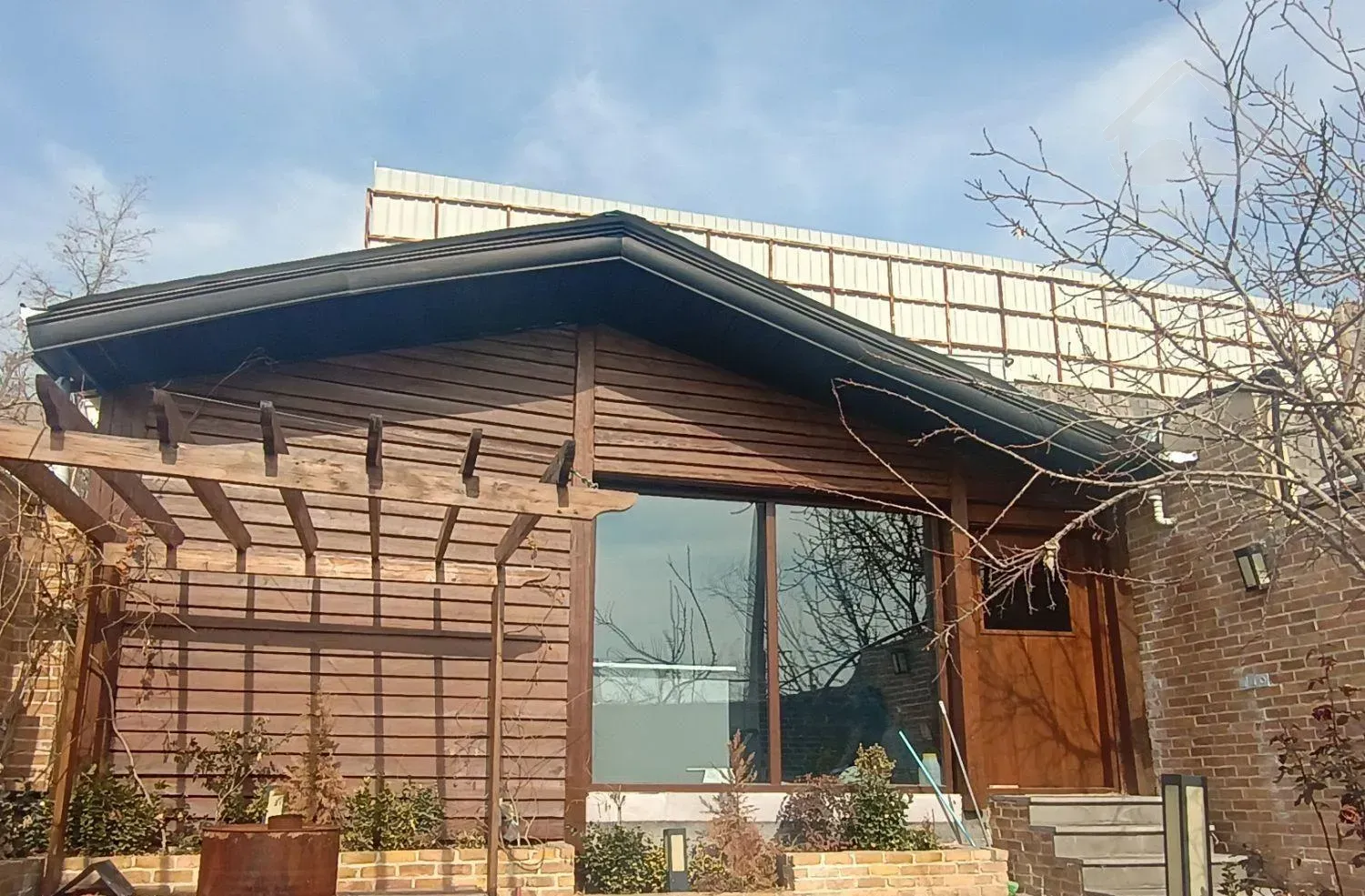 فروش یک واحد ویلایی در شمال پردیس