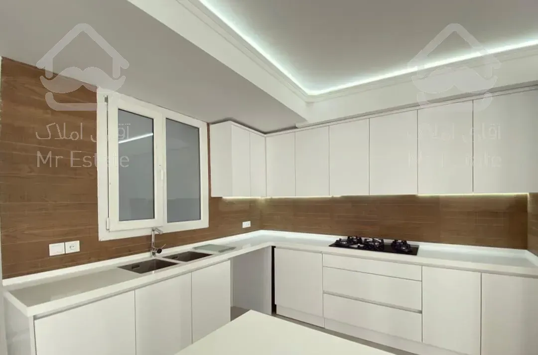 فروش 160متری*کلید نخورده*روف گاردن *قیطریه