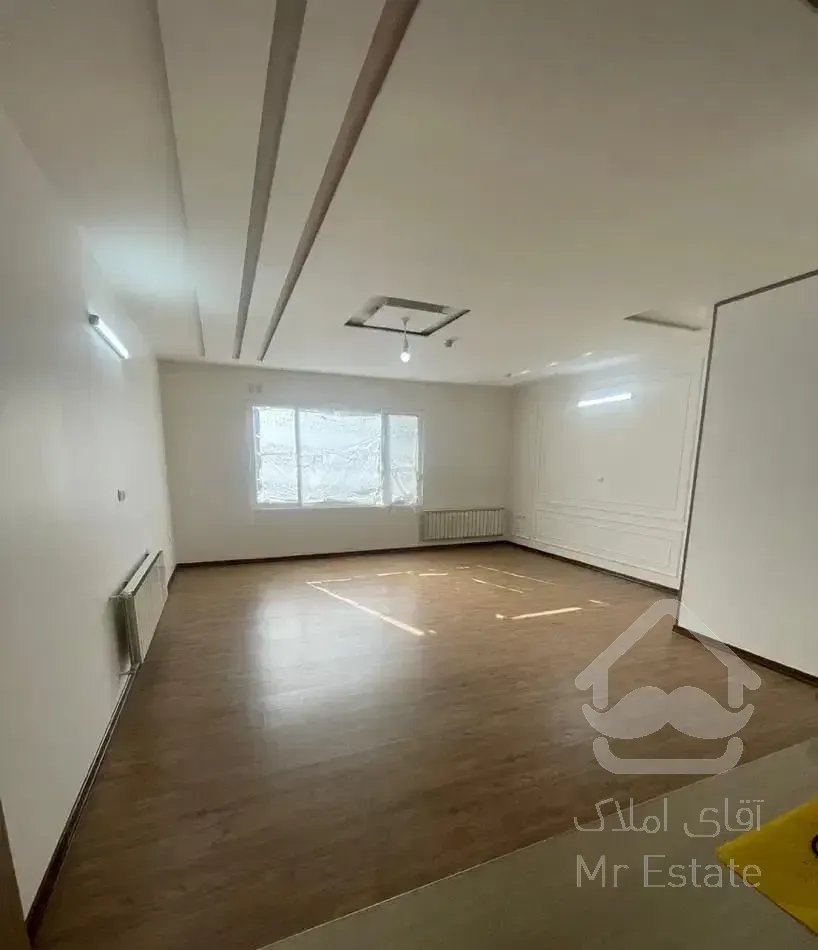 آپارتمان ۱۱۰ متری، خوش نقشه و نور