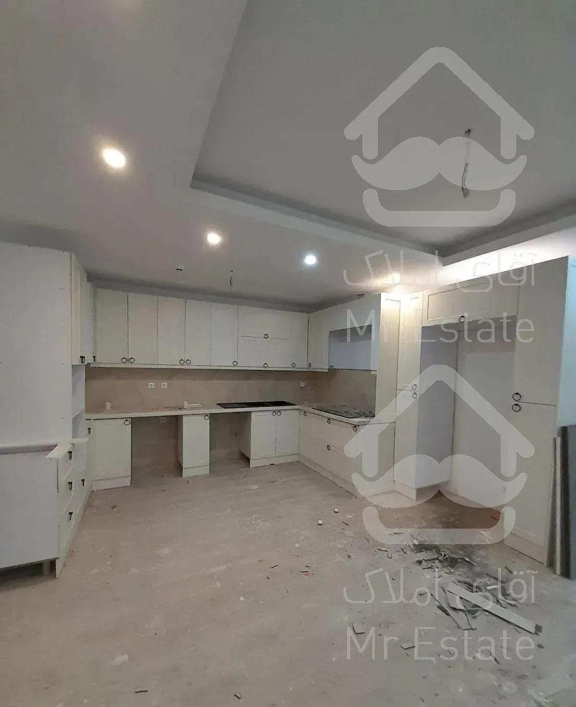 اردستانی برج ویو کوه ۱۱۰ متری ۲ دو خوابه اجاره