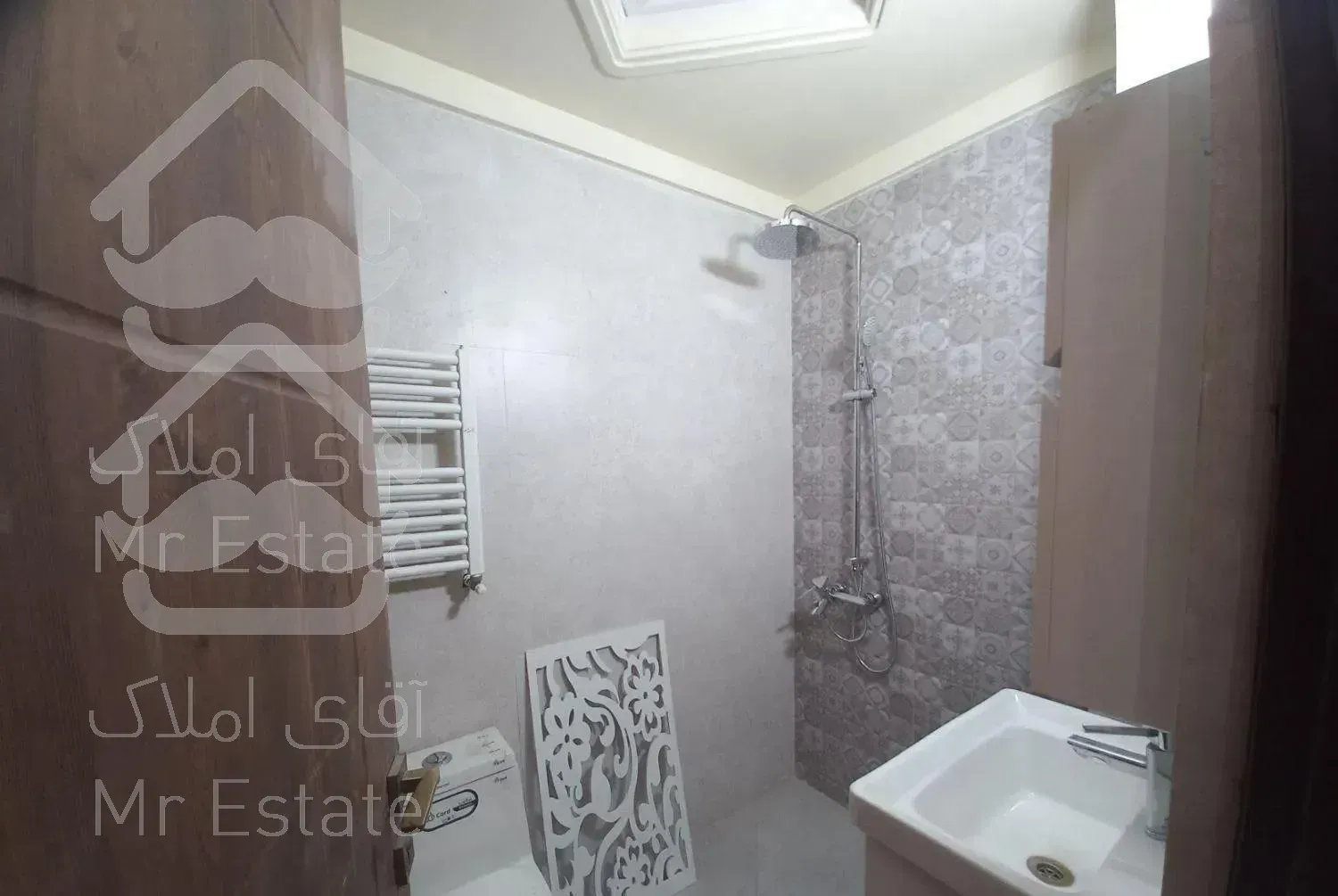 آپارتمان ۷۵ متر ونک