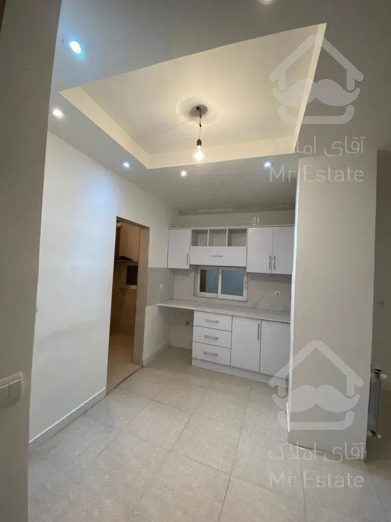 آپارتمان خوش نقشه و زیبا ۹۶متری بلوار طالقانی