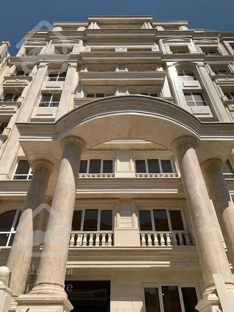 خرید فروش آپارتمان 250 متری فرمانیه شرقی