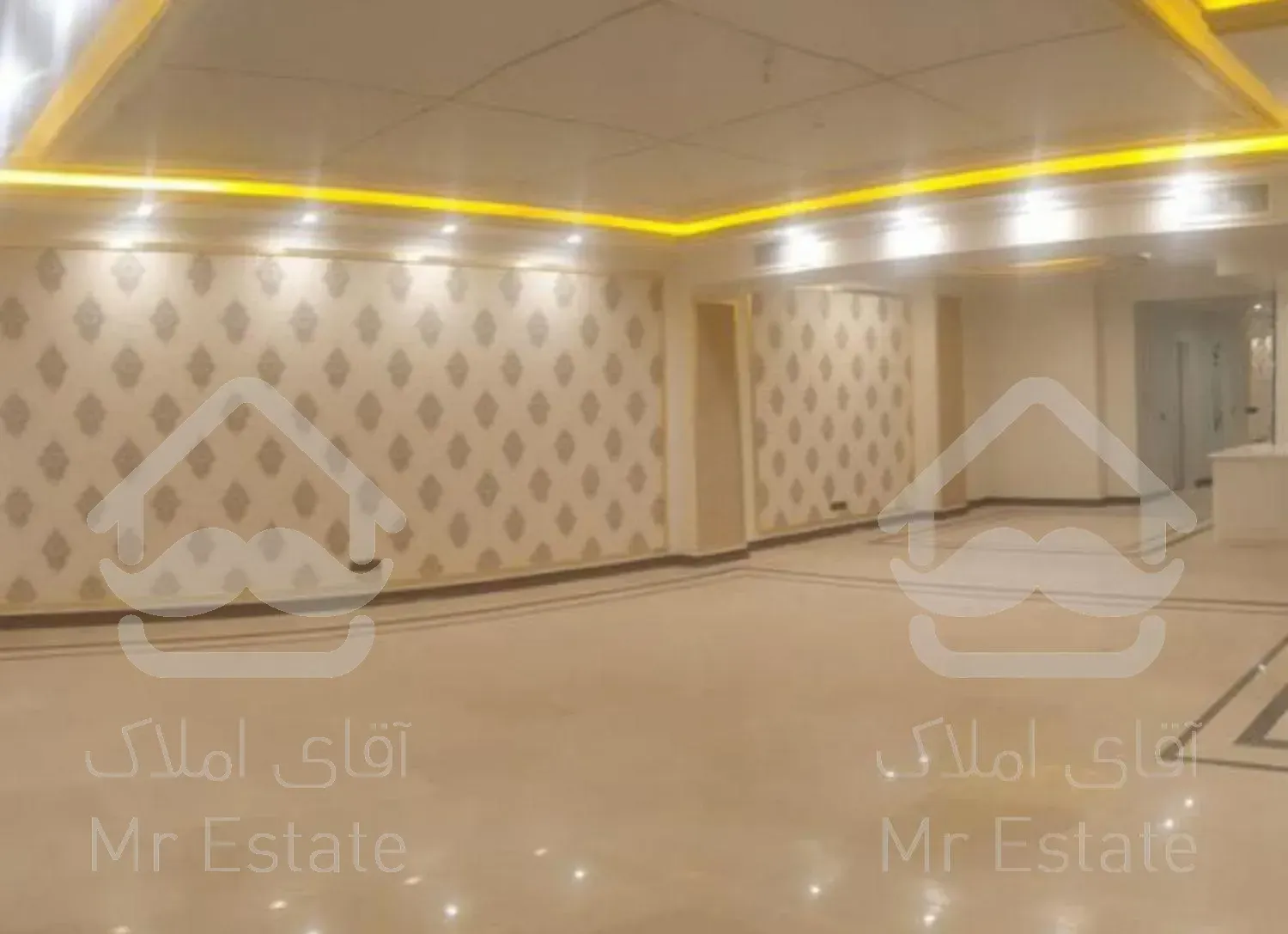 ۲۳۰ متر  در نفت شمالی